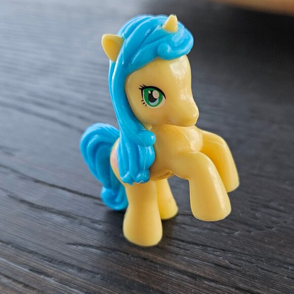 My Little Pony 2" Plastic Figurines Group of 5 - Picture 6 of 9